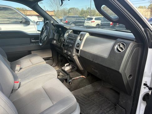 Used 2014 Ford F150 XLT w/ Trailer Tow Package image 9