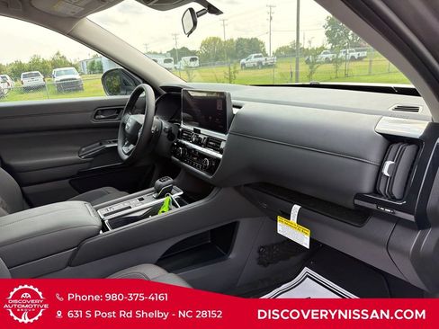 New 2026 Nissan Pathfinder SV w/ Cargo Package FWD image 39