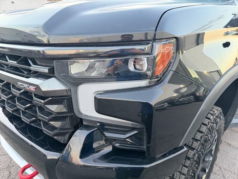 Used 2024 Chevrolet Silverado 1500 ZR2 AWD/4WD image 10
