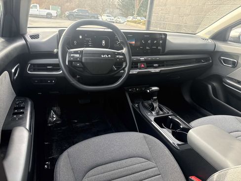 Used 2025 Kia K4 EX image 13