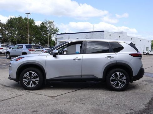 Used 2023 Nissan Rogue SV FWD image 5