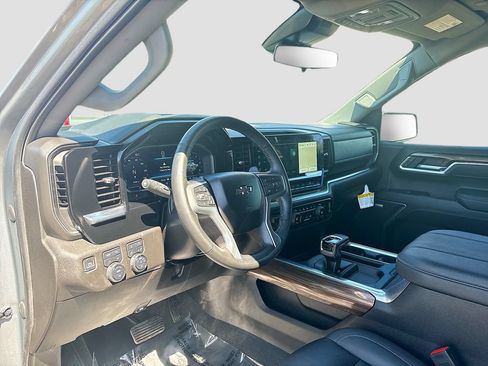 Used 2025 Chevrolet Silverado 1500 RST w/ All Star Edition Plus AWD/4WD image 9