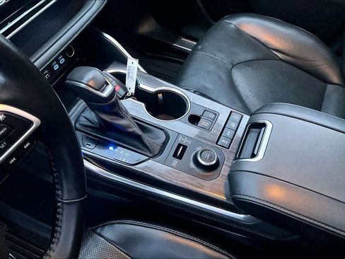 Certified 2022 Toyota Highlander Platinum image 15
