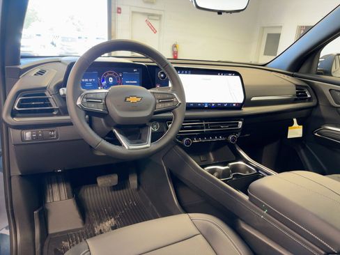 New 2026 Chevrolet Traverse LT w/ Sun and Wheel Package image 28