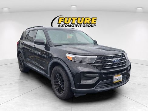 Used 2020 Ford Explorer XLT RWD image 1
