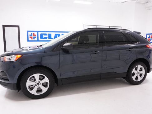 Used 2024 Ford Edge SE image 10