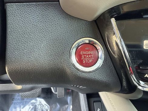 Used 2017 Honda HR-V EX-L image 35