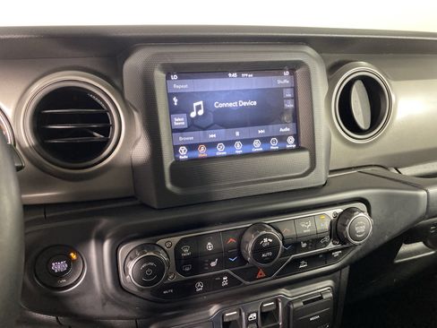 Used 2022 Jeep Wrangler Unlimited Sport AWD/4WD image 27
