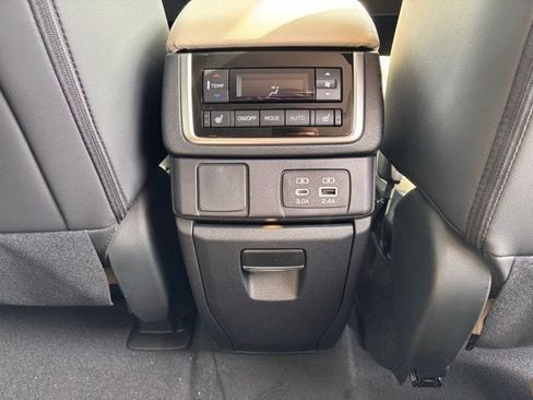 New 2026 Subaru Ascent Limited AWD/4WD image 14