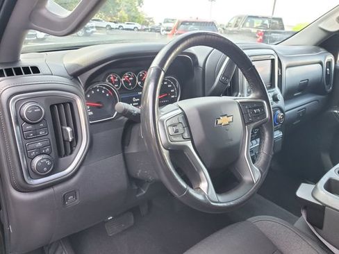 Used 2021 Chevrolet Silverado 1500 LT AWD/4WD image 23