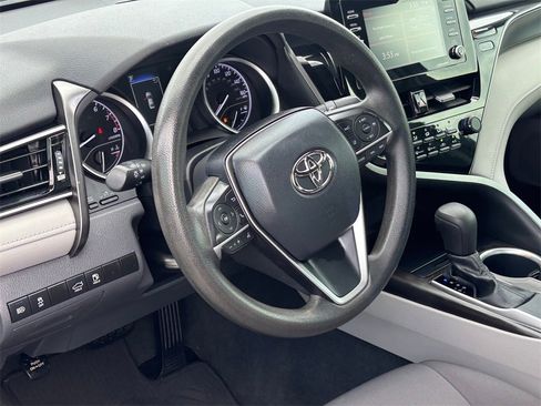 Used 2021 Toyota Camry LE image 9