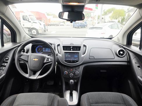 Used 2016 Chevrolet Trax LS AWD/4WD image 16