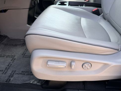 Used 2024 Honda Odyssey Elite image 28
