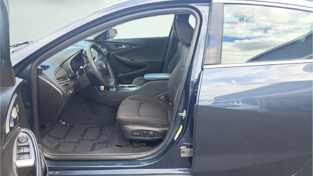 Used 2019 Chevrolet Malibu LT FWD image 22