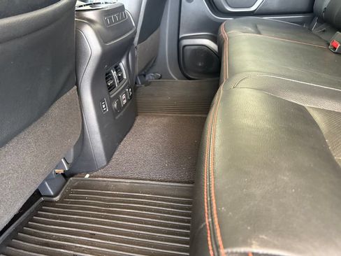 Used 2021 Nissan Titan PRO-4X w/ Pro-4x Convenience Package AWD/4WD image 12