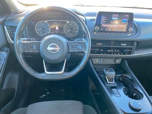 Used 2022 Nissan Rogue S image 7
