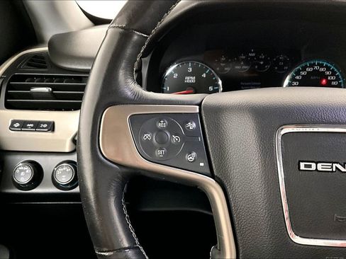 Used 2018 GMC Yukon XL Denali w/ Open Road Package image 18