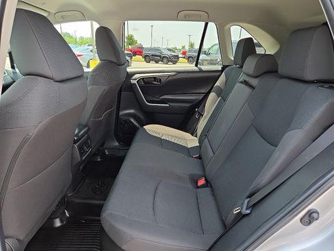 Used 2024 Toyota RAV4 LE AWD/4WD image 10
