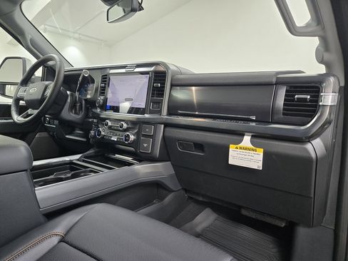 New 2025 Ford F250 Lariat w/ Lariat Ultimate Package image 33