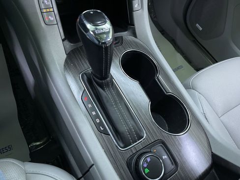 Used 2019 GMC Acadia SLT w/ LPO, Cargo Package image 25