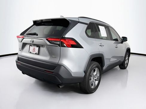 Used 2022 Toyota RAV4 XLE w/ Convenience Package FWD image 10
