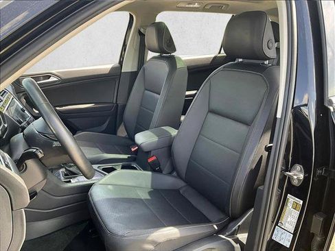 Used 2021 Volkswagen Tiguan SEL FWD image 26