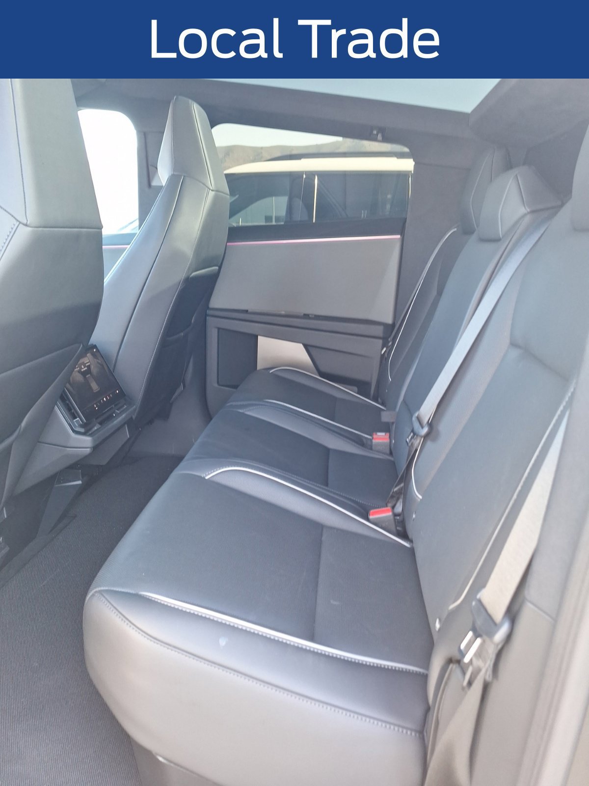 Used 2025 Tesla Cybertruck AWD Crew Cab image 17