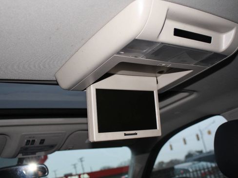 Used 2012 Cadillac Escalade ESV Luxury image 11