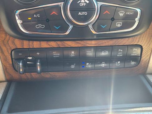 Used 2018 RAM 2500 Longhorn w/ Longhorn Southfork Package AWD/4WD image 17