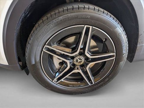 Certified 2026 Mercedes-Benz GLB 250 4MATIC image 8