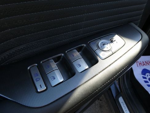 Used 2024 Hyundai Palisade Calligraphy image 32