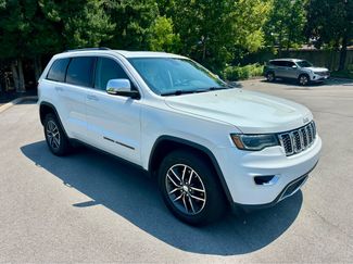 Used 2017 Jeep Grand Cherokee Limited w/ Luxury Group II AWD/4WD video 3