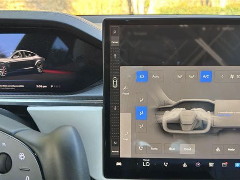 Used 2023 Tesla Model S Plaid image 16