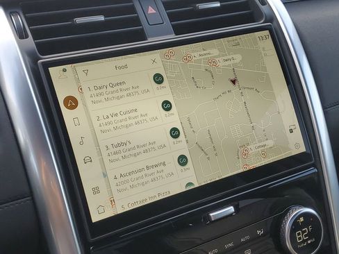 New 2026 Land Rover Discovery S image 22