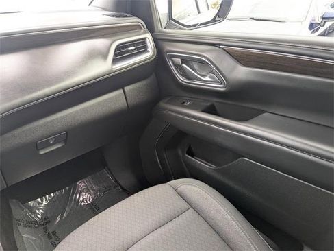 Used 2022 GMC Yukon XL SLE w/ Max Trailering Package image 18