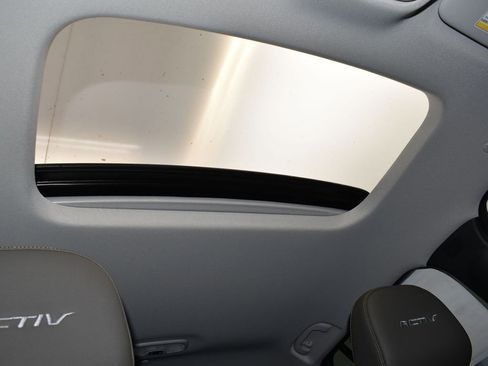 New 2026 Chevrolet Trax ACTIV image 25