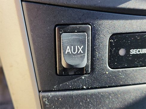 Used 2013 Toyota Corolla L image 22