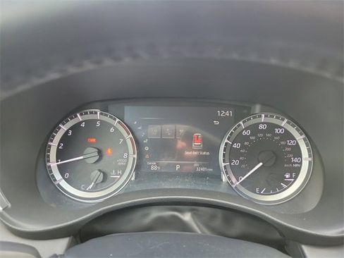 Used 2023 Toyota Highlander XLE image 21