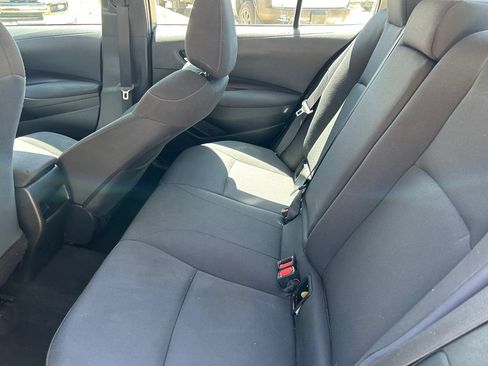 Used 2021 Toyota Corolla LE FWD image 15