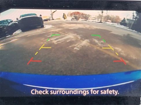 Used 2020 Nissan Versa SV image 5