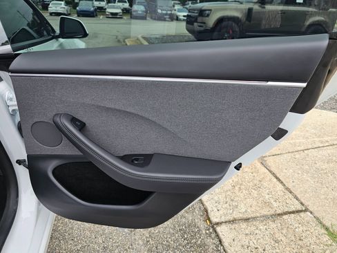 Used 2024 Tesla Model 3 Long Range RWD image 25