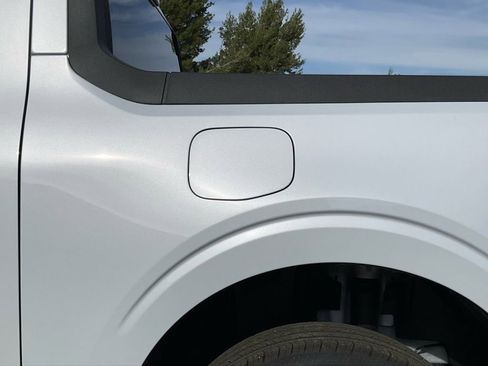 New 2026 Ford Maverick XL image 12