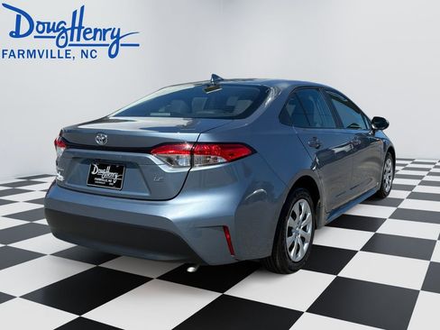 Used 2024 Toyota Corolla LE FWD image 5