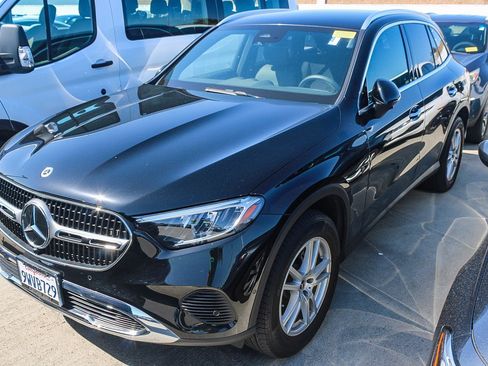 Used 2025 Mercedes-Benz GLC 300 image 6