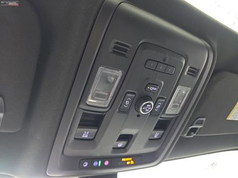 Used 2021 Chevrolet Tahoe Premier w/ Premium Package image 47