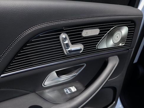 New 2026 Mercedes-Benz GLS 450 4MATIC image 23