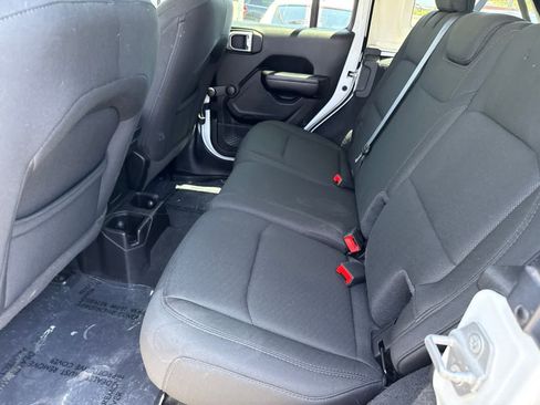 Used 2021 Jeep Wrangler Unlimited Sport AWD/4WD image 26
