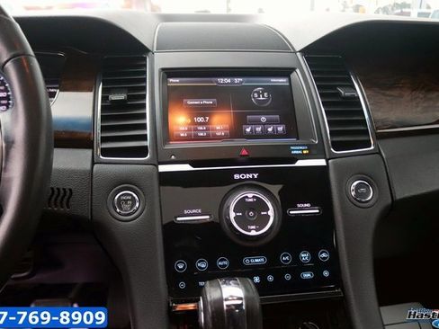 Used 2013 Ford Taurus Limited image 18