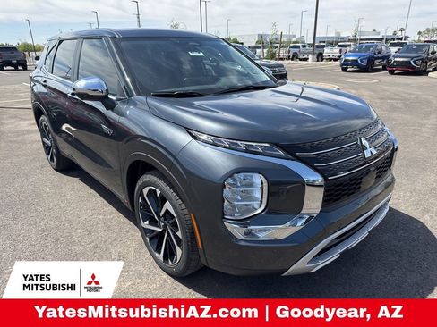 New 2025 Mitsubishi Outlander SE AWD/4WD image 2