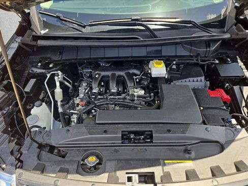 Used 2025 Nissan Pathfinder SV FWD image 23